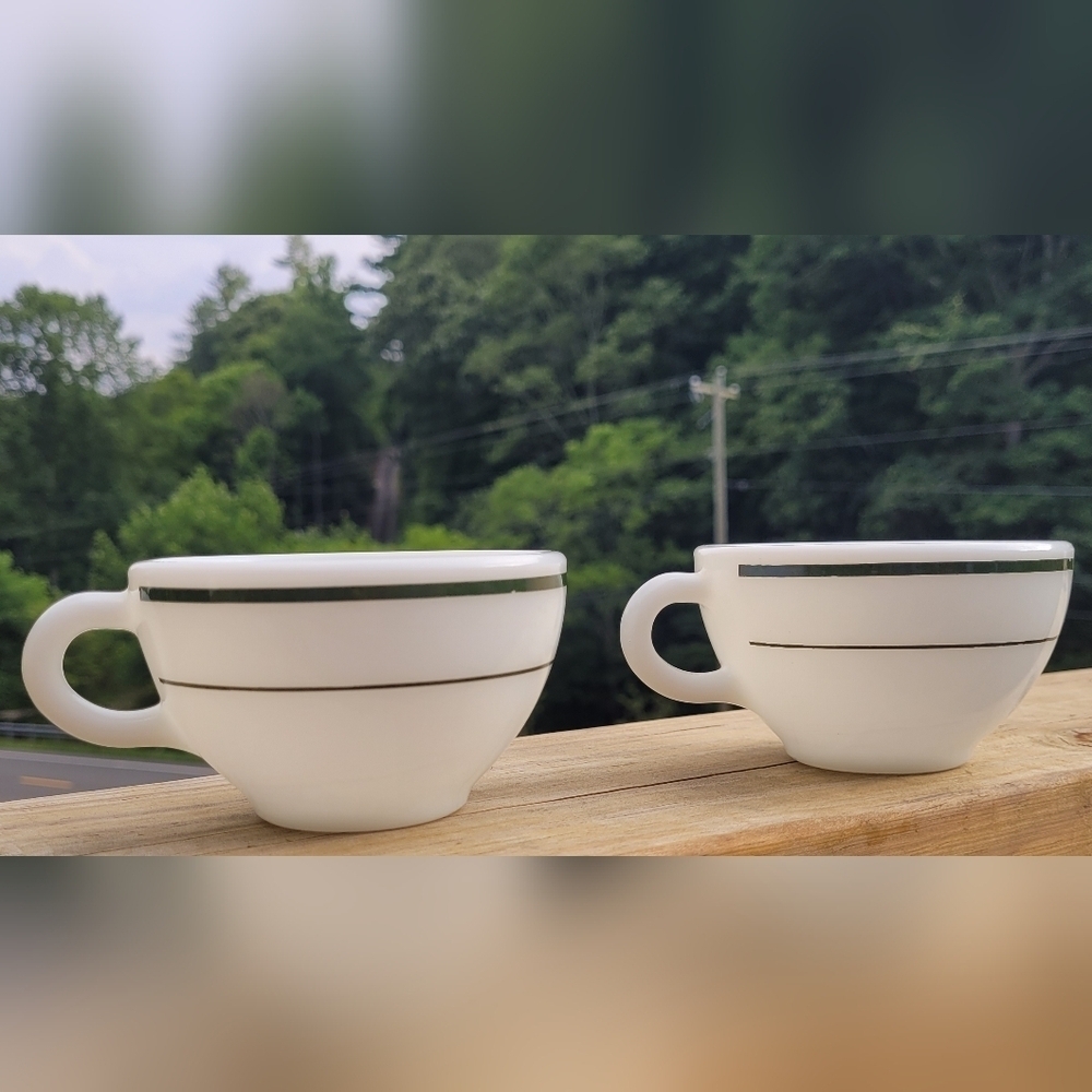 2 Vintage White Milk Glass Pyrex Restaurant Table Ware Green Band Coffe Mug Cup